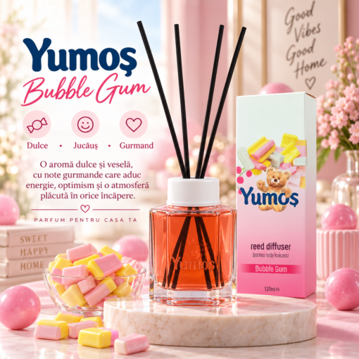Odorizant Yumoş Bubble Gum 120 ml cu flacon și ambalaj, în decor roz cu dulciuri colorate și descrierea aromei dulci, jucăușe și gurmande.