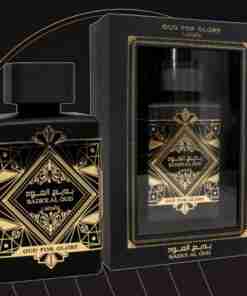 Lattafa Badee Al Oud Oud for Glory 100 ml, flacon și cutie într-un decor de prezentare