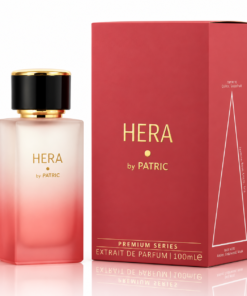 Hera by PATRIC Extrait de Parfum 100 ml, flacon satinat roz cu capac negru și cutie coral cu inscripții aurii Premium Series.