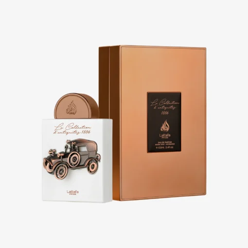 Lattafa Pride La Collection d’Antiquités 1886 100 ml, flacon alb cu automobil și cutie arămie