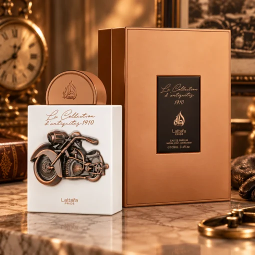 Lattafa Pride La Collection d’Antiquités 1910 Apă de Parfum Unisex 100 ml – flacon și cutie în decor